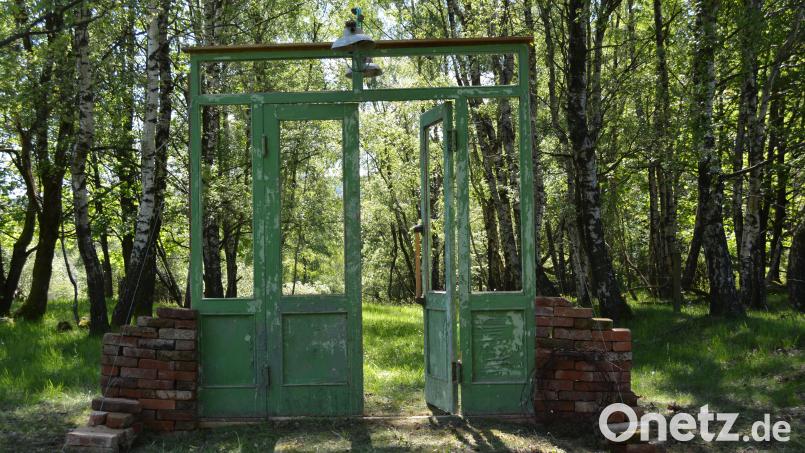 Türe auf zum Grünen Band: Solche Land-Art Installationen wie hier bei Pleš / Plöß sollen das Image des Grünen Bands als Kreativraum mitten in der Natur in die Welt tragen Bild: eib