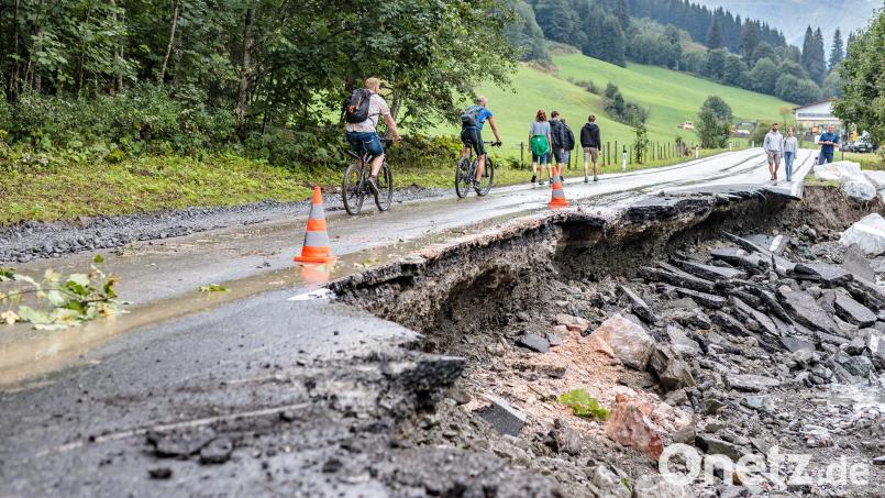 Sturzfluten können schlimme Schäden verursachen wie 2018 im österreichischen Salbach-Hinterglemm. Neustadt/WN will mit einem Sturzflut-Risikomanagement soweit möglich vorsorgen. Symbolbild: Expa/Jfk/APA/dpa