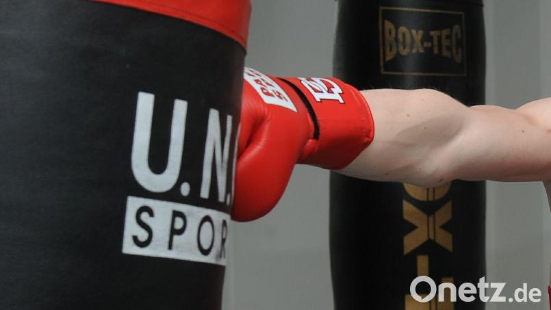 Schlag um Schlag: Fünf Boxer des BC Amberg waren bei einem Ländervergleich im Einsatz. Symbolbild: exb