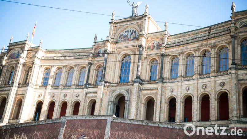 Der bayerische Landtag von außen. Archivbild: Sina Schuldt/dpa