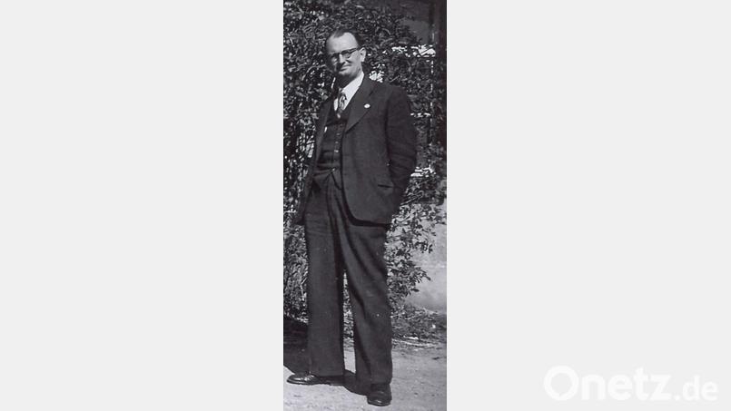 Am 6. Dezember 1956 kam nach 130 Jahren das Aus für die Steingutproduktion in Hirschau. 
Alois Luckscha, seit 1938 Geschäftsführer der „Hirschau Keramik GmbH“, musste Konkurs anmelden. 100 Arbeitskräfte verloren ihren Arbeitsplatz. Bild: u