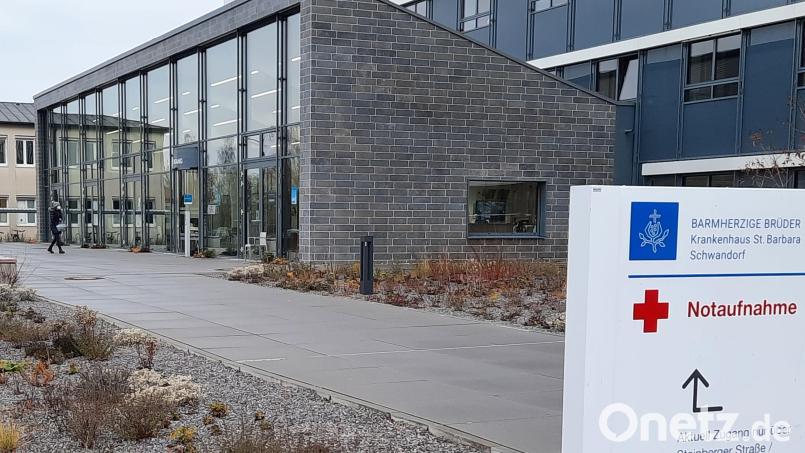 Im Barmherzige Brüder Krankenhaus St. Barbara in Schwandorf wurden Stand Mittwoch 35 Covid-Patienten behandelt. Bild: ihl