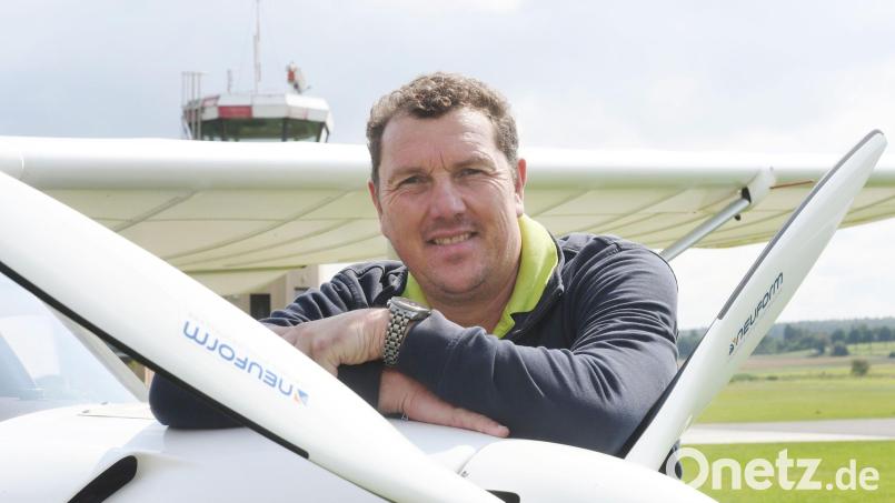 In einem offenen Brief nimmt Anton Moll Stellung zu den Vorwürfen gegen die Motorflieger am Flugplatz in Weiden-Latsch. Moll betreibt die Flugschule A. M. Flugwelt GmbH. Bild: Gabi Schönberger
