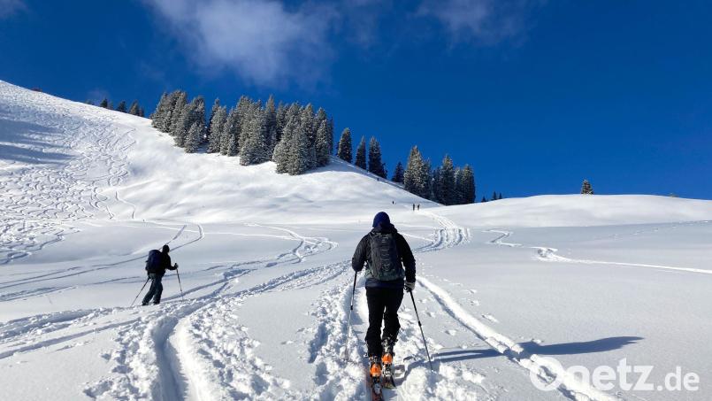 Die Winterurlaubsregionen in den deutschen Alpen starten mit großem Handicap in den zweiten Corona-Winter. Bild: Carsten Hoefer/dpa