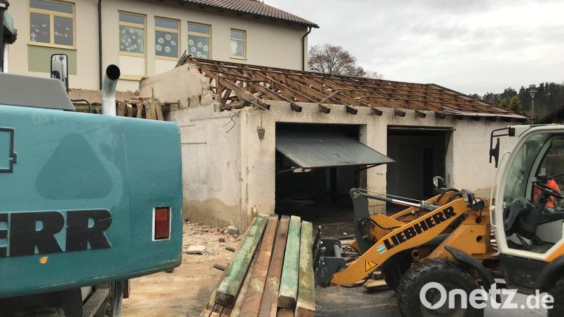 Der alte Bauhof wurde mittlerweile abgebrochen. An gleicher Stelle soll die neue KIta gebaut werden. Bild: bnr