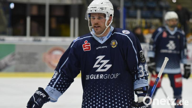 Kapitän Nick Latta glänzte beim 6:3-Sieg der Blue Devils gegen Memmingen als dreifacher Torschütze. Archivbild: gb