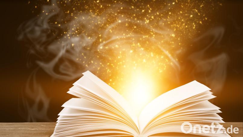 Wenn wir ein Märchen lesen, tauchen wir in eine andere Welt ein. Bild: BillionPhotos - stock.adobe.com