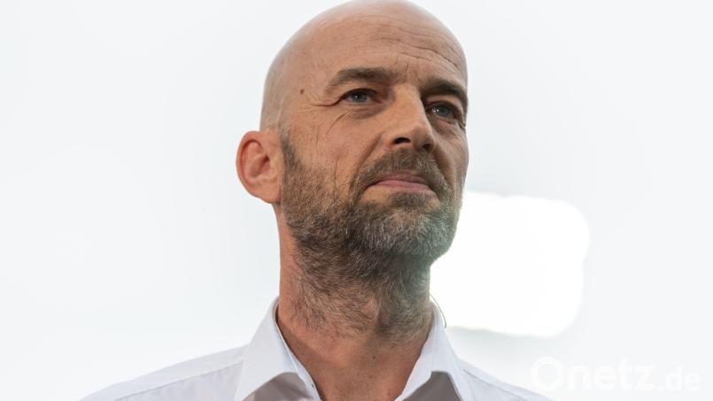 Sport-Geschäftsführer Günther Gorenzel. Archivbild: Robert Michael/dpa