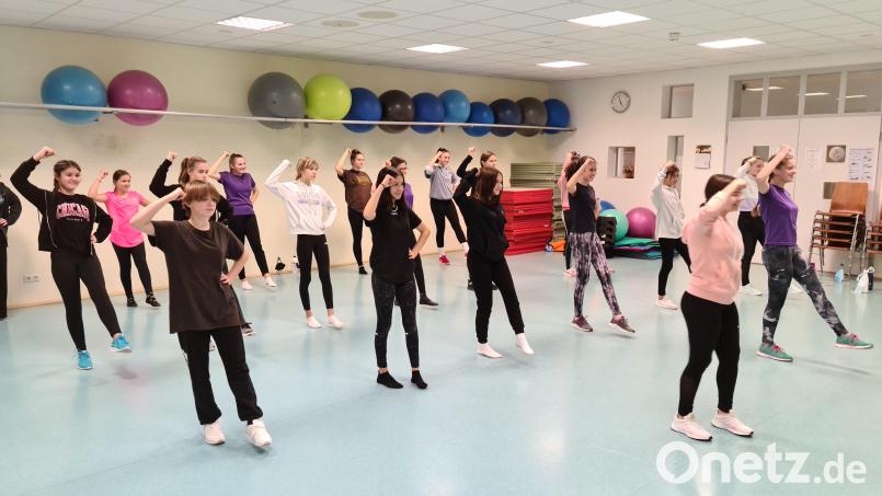 Wenn die Tanzmädels in Grafenwöhr trainieren, sind die Kapazitäten des Sportparks mittlerweile erschöpft. Bild: sne