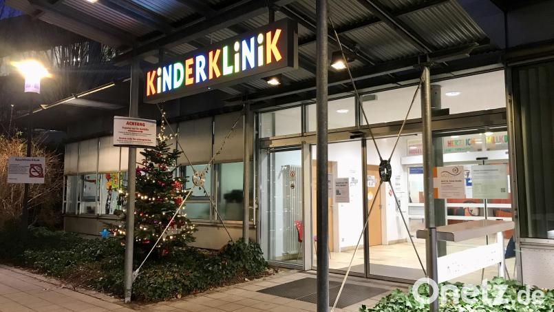 Die Kinderklinik in Weiden ist aktuell &quot;ziemlich voll&quot;, sagt deren Chefarzt. Bild: Gabi Schönberger