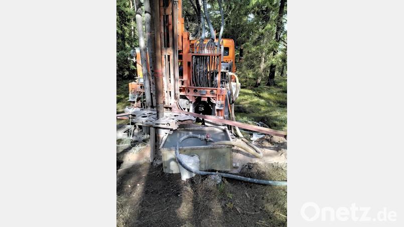 Schweres Gerät im Wald. Die Firma Godelmann hat Probebohrungen auf dem Friedrichsberg veranlasst. Bild: AZ