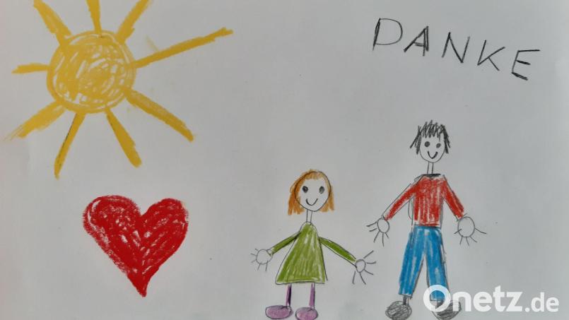 In all den Jahren dankten immer wieder Kinder mit einem selbstgemalten Bild für die Unterstützung aus der Spendenaktion "Bürger helfen Bürgern" der Stadt Windischeschenbach. Bild: privat