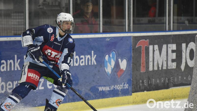 Adrian Klein, der ehemalige Verteidiger der Blue Devils Weiden, wurde für die U20-WM in Kanada nominiert. Archivbild: gb
