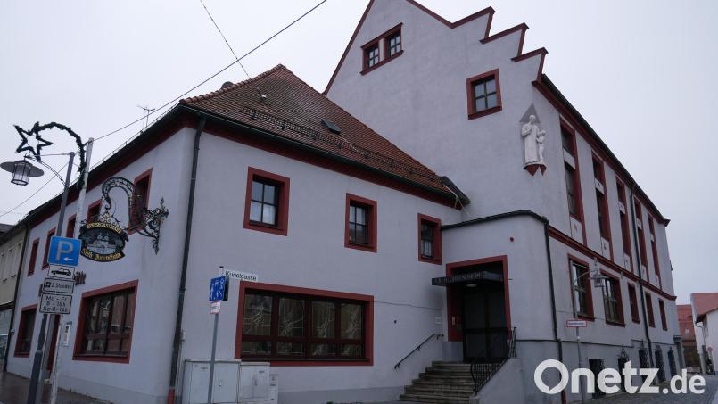 Jugendheim Waldsassen

Nach einem Wasserschaden können die Veranstaltungsräume im Jugendheim in Waldsassen in den nächsten Monaten nicht benutzt werden. Bild: hmr