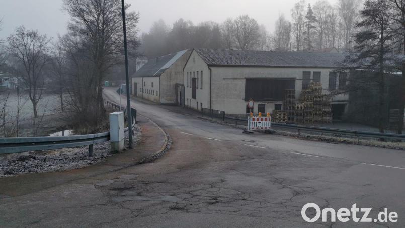 Ab dem Mühlweg ist die Kreisstraße/Brennerstraße für den Verkehr gesperrt. Bild: gz