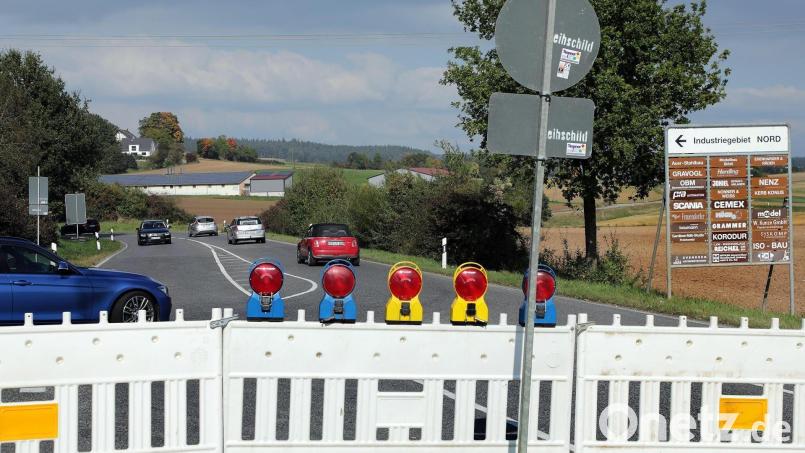An dieser Kreuzung soll bald der neue Kreisverkehr stehen. Archivbild: Wolfgang Steinbacher