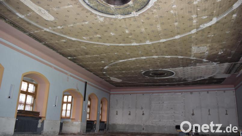 Aus dem lange ungenutzten Rathaussaal im Alten Rathaus im zweiten Obergeschoss soll ein Trauungszimmer werden. Die Fertigstellung ist für das zweite Quartal 2022 geplant. Bild: szl