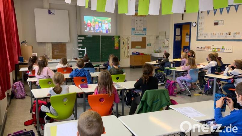 Mit einem digitalen Bildungsangebot entwickelten die Schulkinder mit Lehrkräften erstmals einen digitalen Adventskalender. Bild: bk