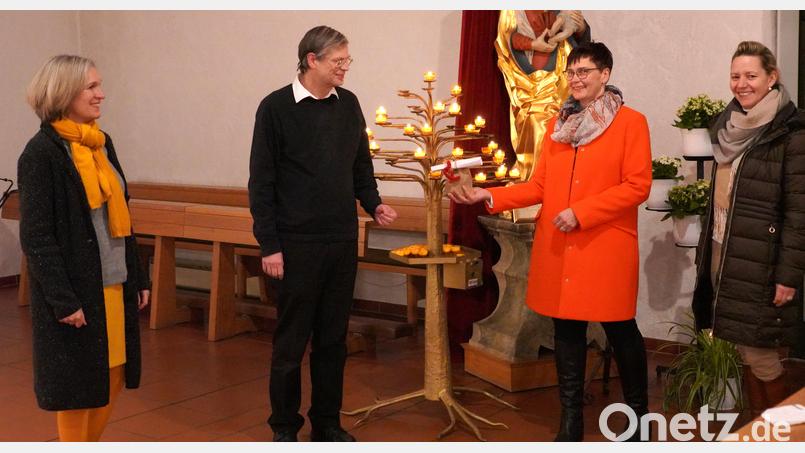 (von links) Doris Völkl, Pfarrer Norbert Götz, Andrea Götz und Steffi Daubenmerkl. Bild: fvo