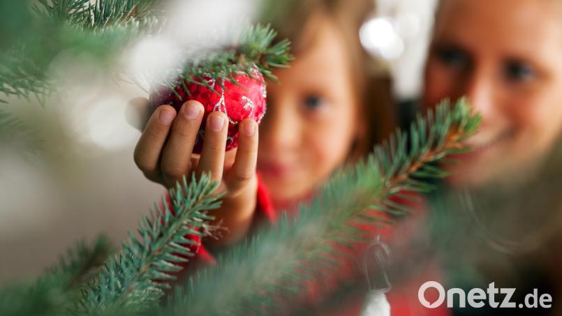 Weihnachten muss nicht perfekt sein, um glücklich zu machen. Bild: Kzenon - stock.adobe.com