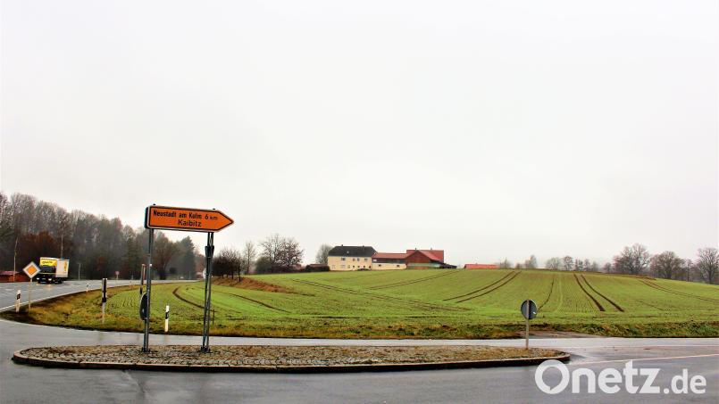 Auf dieser Fläche bei Senkendorf soll das neue Kastler Gewerbegebiet entstehen. Bild: stg