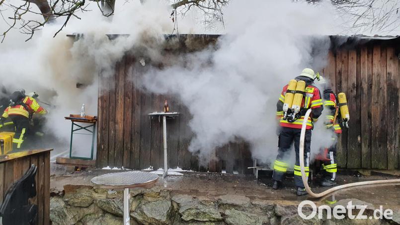 Das &quot;Tauchersdorfer Häusl&quot; ist am Sonntag ausgebrannt. Bild: Feuerwehrverband Schwandorf/exb