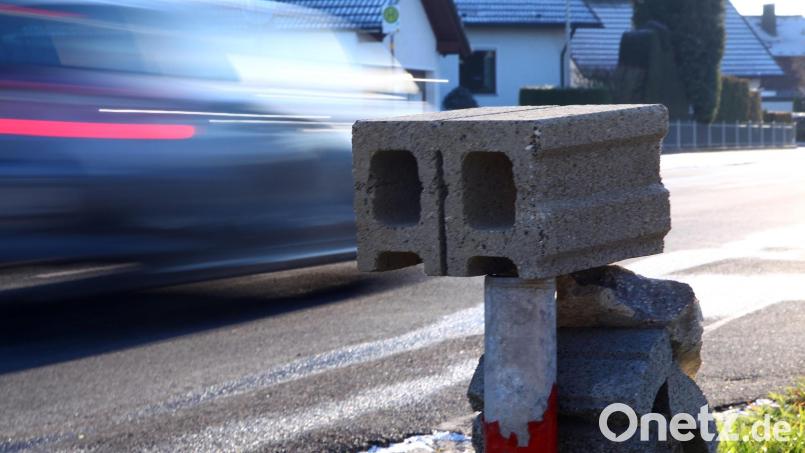 Mit Geschwindigkeitskontrollen in Heinersreuth will sich der Bauausschuss ein Bild von der Verkehrssituation machen. Symbolbild: Steinbacher