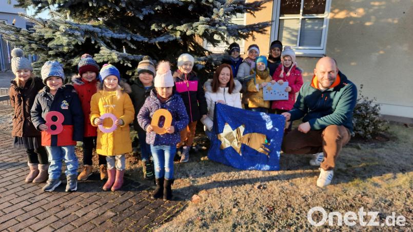 Die Mädchen und Buben des Kindergartens "Haus der kleinen Hände" in Oberwildenau wollen einem Kindergarten im Ahrtal helfen. Bild: bey