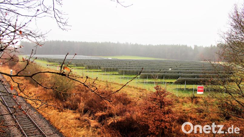 Der bestehende Solarpark bei Unterbruck wird deutlich erweitert. Bild: stg