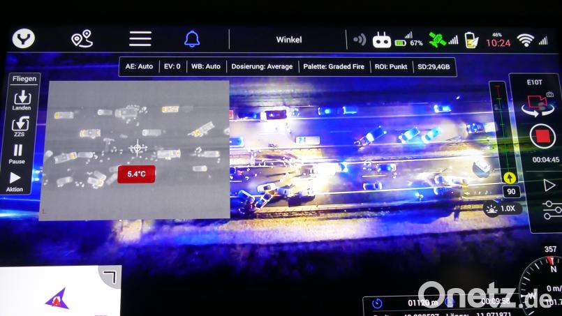 Beim Unfall auf der A6 war die Drohne der Kümmersbrucker Feuerwehr im Einsatz, damit sich die Rettungskräfte einen Überblick über die zunächst äußerst unübersichtliche Situation verschaffen konnten. Bild: egl