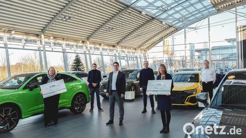 Bei der Spendenübergabe (von links): Kerstin Wittmann, Dr. Götz Gerresheim, Thomas Fischer, Prof. Dr. Ulrich Schwemmer, Christiane Gerner und Roland Franz. Bild: Hannah Madry, Fischer Automobile GmbH/exb