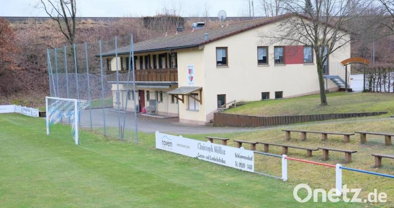Besonders die vorbildliche Jugendarbeit des FC Vorbach, dem mit Abstand größten Verein in der Gemeinde, honorierte der Gemeinderat mit einem satten Zuschuss. Bild: do