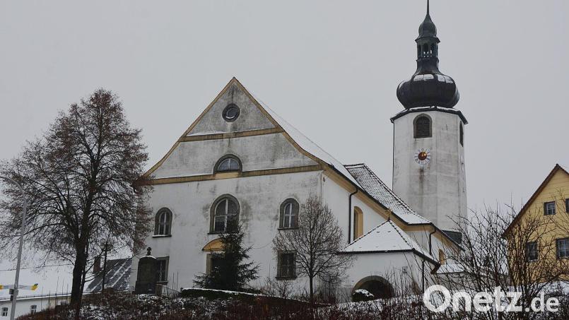 Im Sommer 2022 soll die Sanierung der Pfarrkirche St. Leonhard beginnen. Die Verantwortlichen rechnen mit einer rund zweijährigen Bauphase. Bild: jr