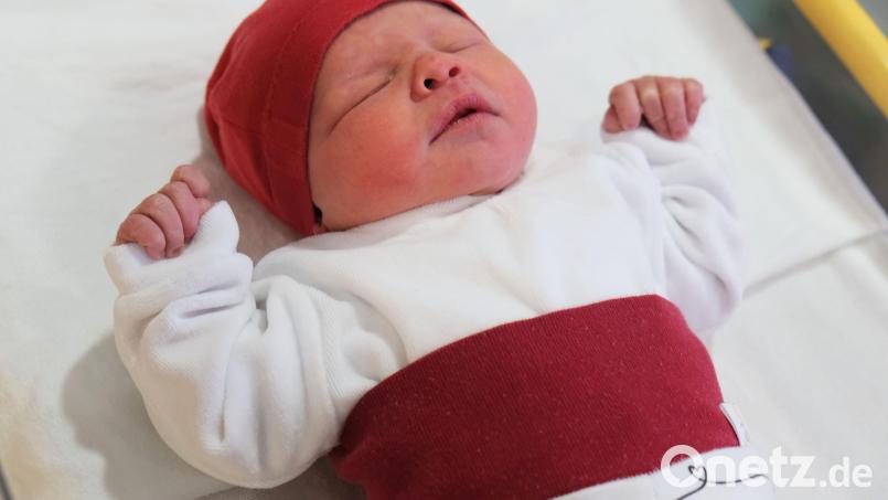 Die kleine Annalena wog bei ihrer Geburt 3285 Gramm. Bild: Verena Uschold/Klinikum St. Marien Amberg