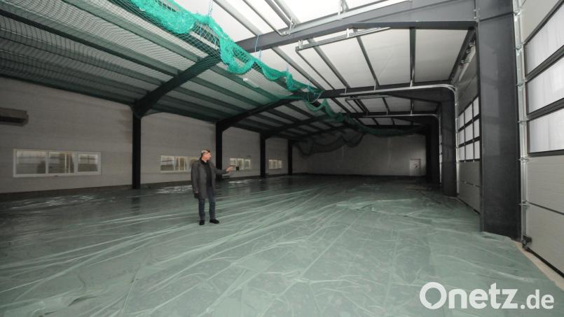 Im Innern des neuen Bauhofs können die Zwischenwände flexibel gesetzt werden, um somit den Raum bestmöglich auszunutzen. Bild: bey