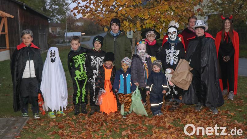 Halloween in Haselbrunn bei Speinshart Bild: do