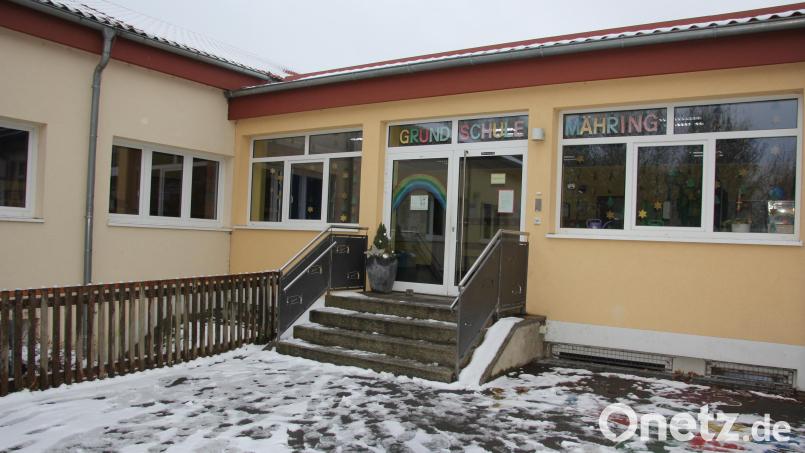 Die Grundschule Mähring, die in Großkonreuth steht, war beherrschendes Thema im Marktrat. Da die Reinigungskräfte wegen der hohen Corona-Auflagen nicht mehr alles meistern können, soll die Stundenzahl erhöht werden. Bild: kro