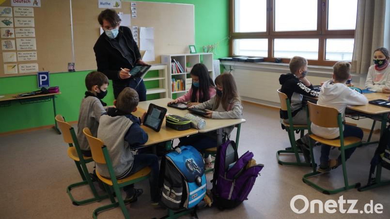 Diese Woche konnte der Unterricht in den Schulen im Landkreis Tirschenreuth wieder in Präsenz stattfinden. Zudem gibt es am 21. Januar für die vierten Klassen die Zwischeninformation zum Übertritt. Symbolbild: wel