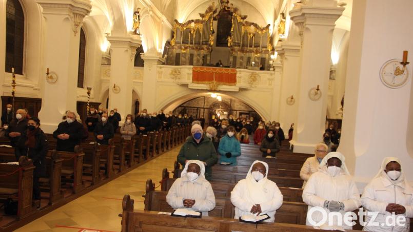 Gut besucht war am Monatsdreizehnten die Wallfahrt zur Kirche in der Tirschenreuther Stadtpfarrkirche. Bild: kro