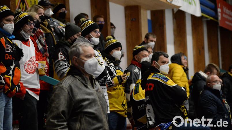 Bei den Heimspielen des Eishockey-Bayernligisten ERSC Amberg sind aktuell bis zu 650 Zuschauer erlaubt. Archivbild: Andreas Brückmann