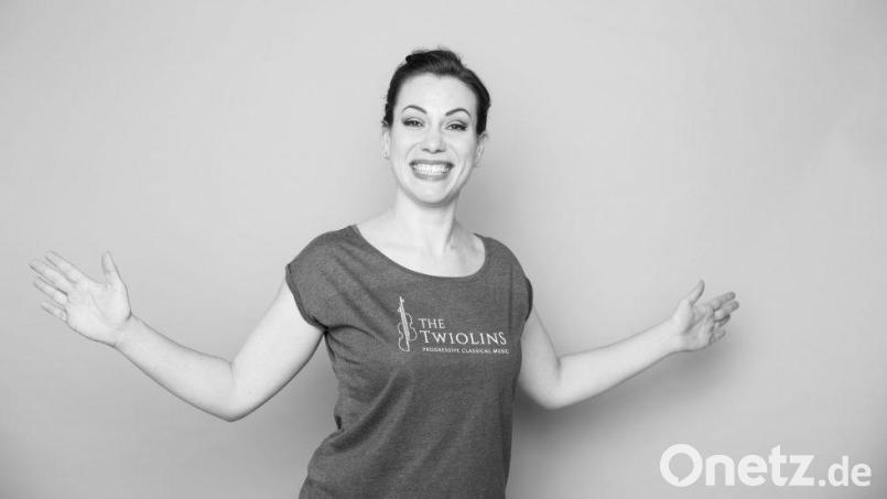 Ein Mitmach-Konzert für die ganze Familie mit Musik, Geigen und „The Twiolins“ gibt es im Stadttheater. Bild: Marie-Luise Dingler/exb