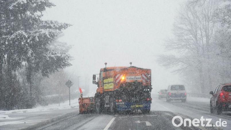 Der Winterdienst war Thema in der Tännesberger Marktratssitzung. Symbolbild: Gabi Schönberger