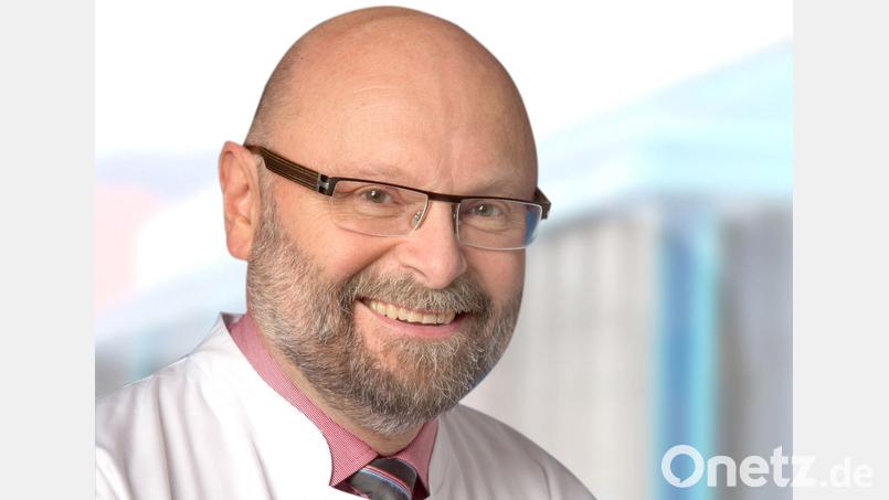 Prof. Dr. Anton Scharl, Direktor der Frauenkliniken Amberg-Tirschenreuth-Weiden, beendete zum Jahreswechsel seine langjährige Arbeit in Amberg Bild: Klinikum/Uschold/exb