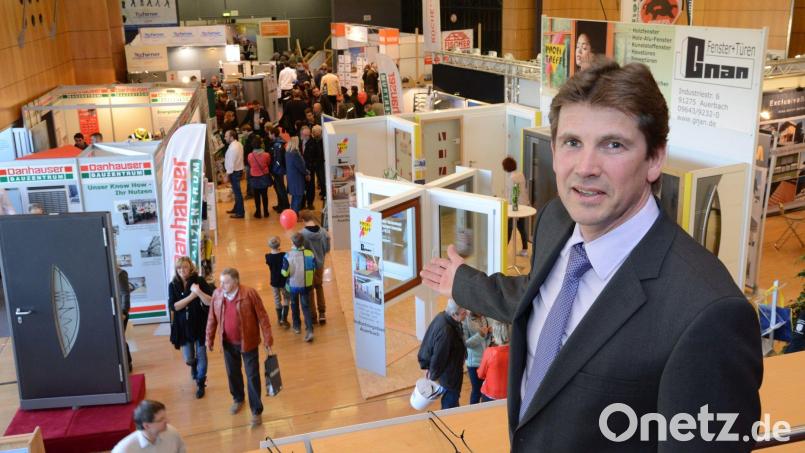 Thomas Resch organisiert die Neuauflage der Oberpfälzer Baumesse im ACC. Stattfinden soll sie im Amberger Congress Centrum heuer vom 5. bis zum 6. März. Archivbild: Petra Hartl