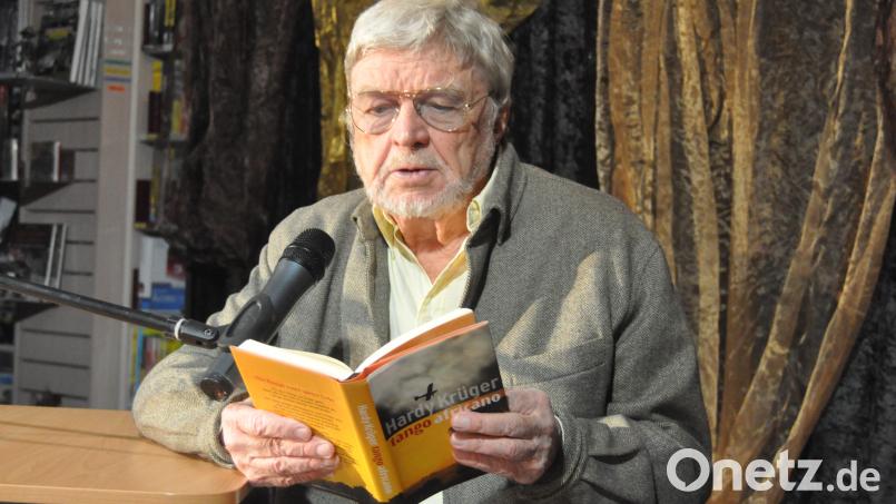 Weltstar Hardy Krüger macht 2010 in Weiden Station. Archivbild: Kunz