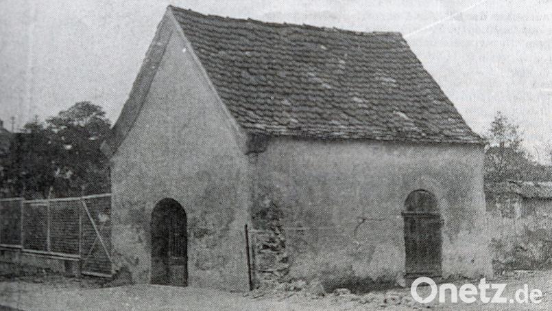 Der bedenkliche, bauliche Zustand der Sebastianskapelle an der Amberger Straße führte schließlich im Jahr 1965 zum Abbruch des jahrhunderte alten Gebäudes. Archivbild: Archiv Bäumler