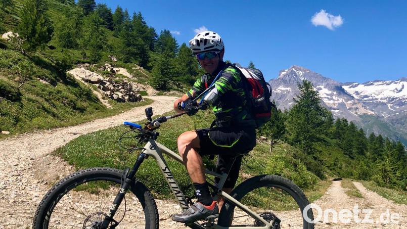 Wolfgang Stöckl bei einer seiner Lieblingsbeschäftigungen, einer MTB-Tour in den Alpen. Bild: Wolfgang Stöckl
