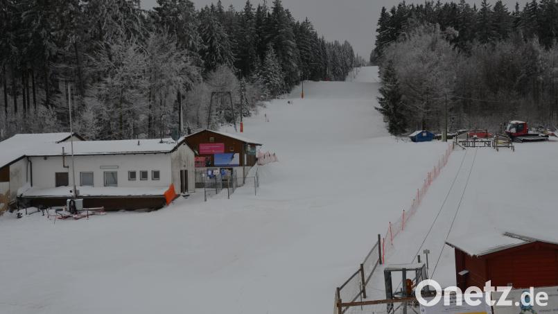 Der Skiliftbetrieb im Ski- und Snowboardzentrum Fahrenberg ist schon wieder eingestellt worden. Grund ist ein Lagerschaden an der Umlenkrolle der Bergstation. Nicht betroffen ist der Kinderlift, den der TSV Pleystein betreut. Bild: dob