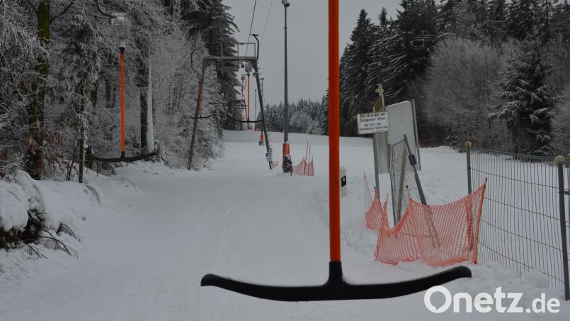 Der Skiliftbetrieb im Ski- und Snowboardzentrum Fahrenberg ist schon wieder eingestellt worden. Grund ist ein Lagerschaden an der Umlenkrolle der Bergstation. Bild: dob