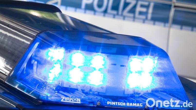 Nach einem Streit bei einem Drogendeal greift die Polizei ein. Bild: Friso Gentsch/dpa